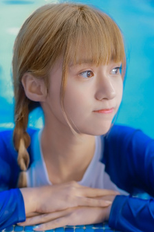 色女子